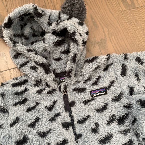 Patagonia NWT Kids 4T Baby Furry Friends Fleece Hoody in Blue Gray Bat Print - Picture 3 of 9